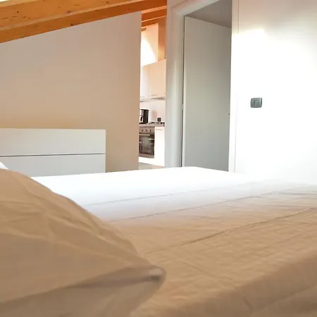 Apartment Cece' Dependance Lecco